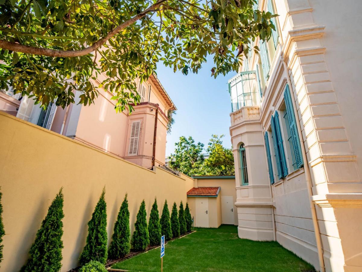 Albergue Banana'S Camp Cannes Exterior foto