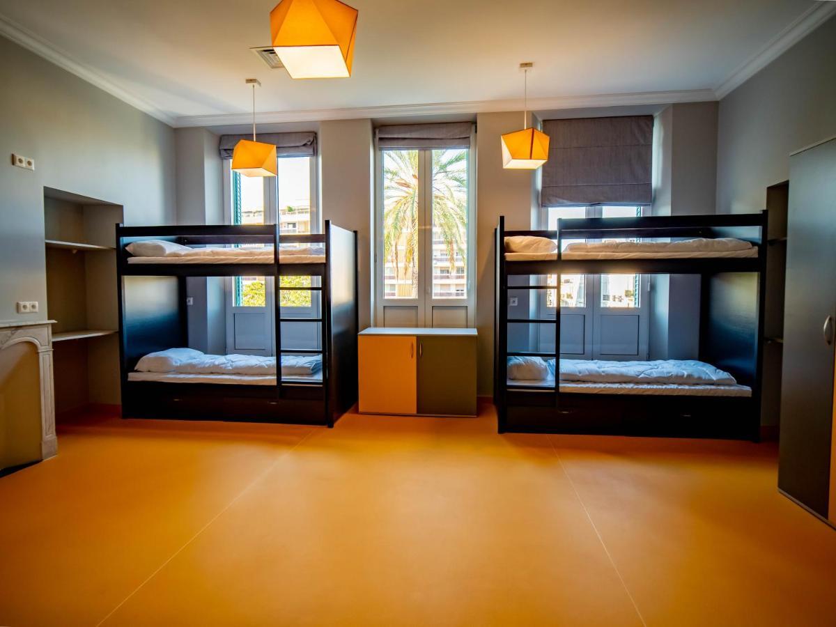 Albergue Banana'S Camp Cannes Exterior foto